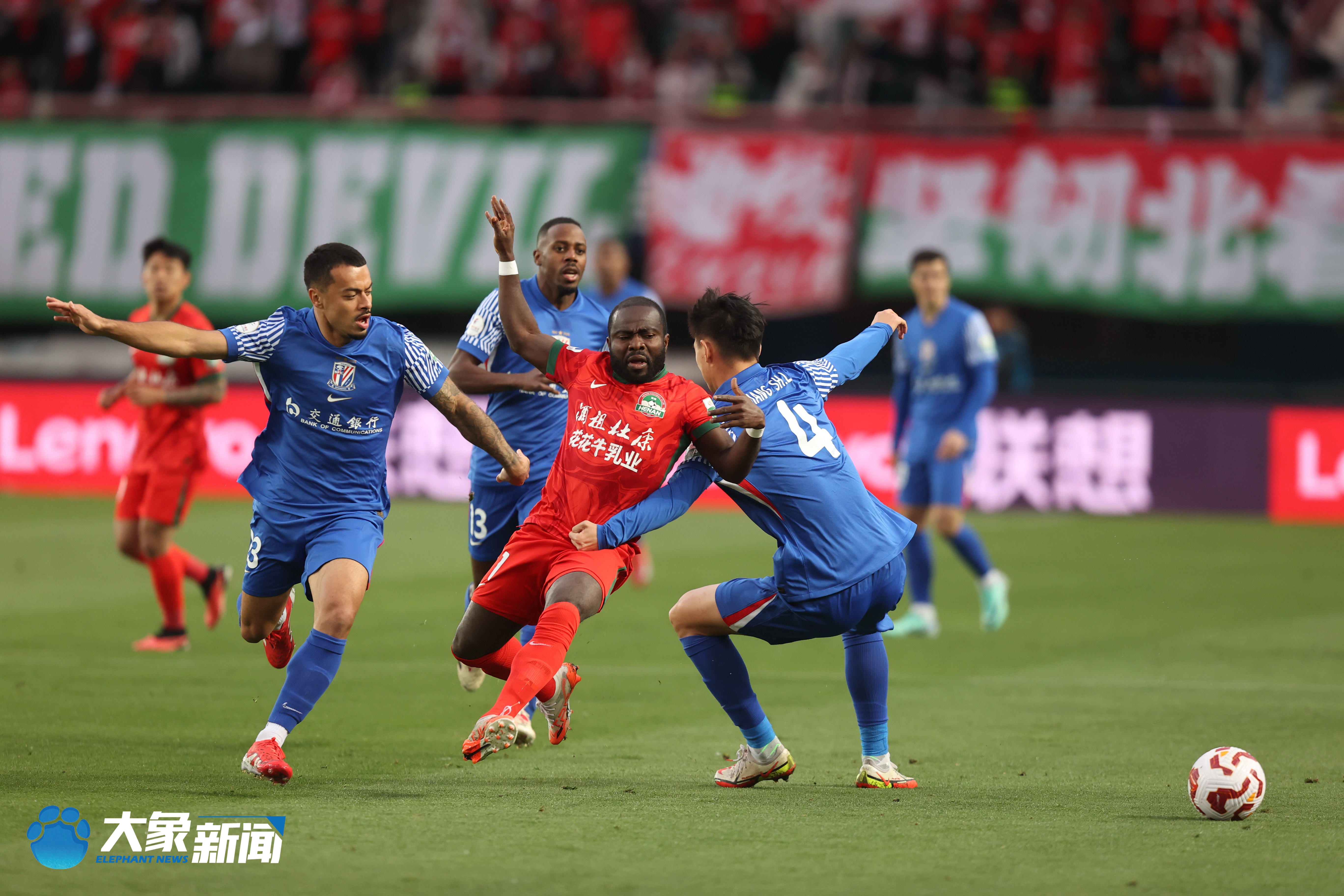 九游官网入口注册-离谱！赛后上海申花强势反弹——西甲节点到来Faker连续十二场比赛得分超过势不可挡，西汉姆门线救险备战意大利杯(上海申花转会最新消息今天)